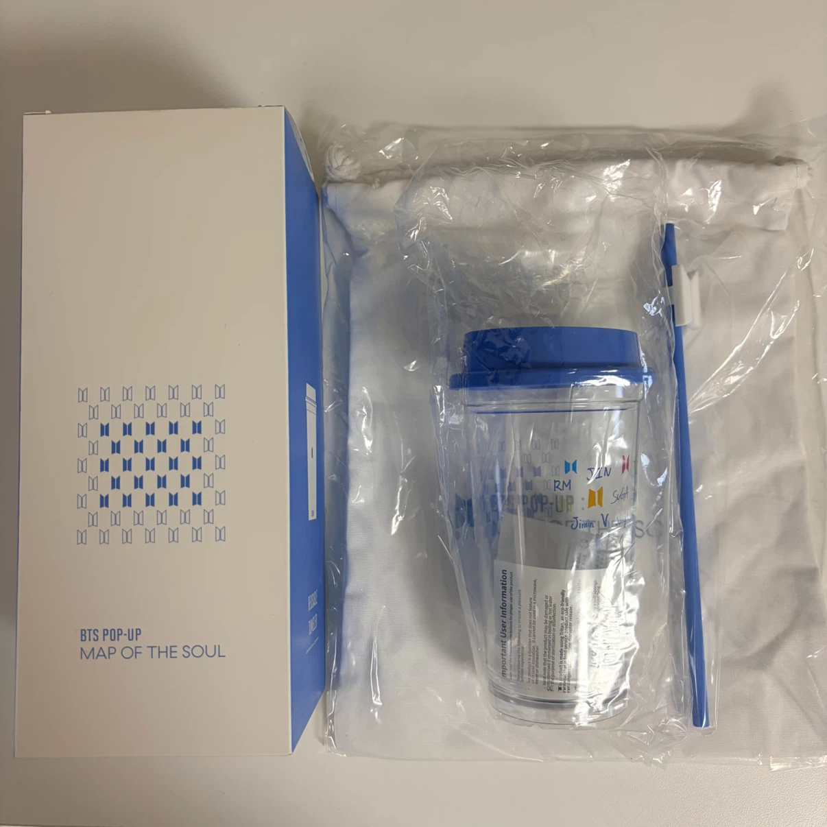 BTS ストロー付き　タンブラー