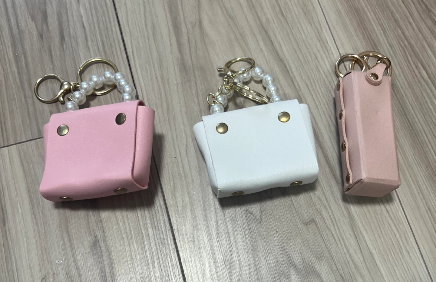 バッグ型 キーホルダー 3点セット ピンク ホワイトの写真2枚目