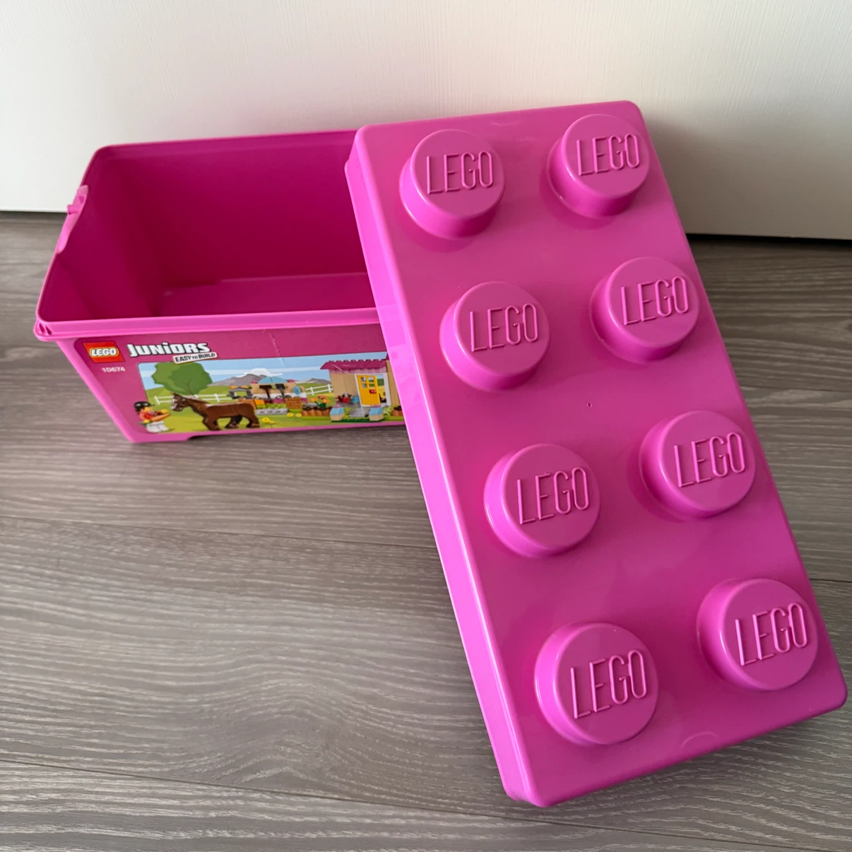 【同時取引で0円】レゴのコンテナ ピンク 箱 ボックス 収納の写真2枚目