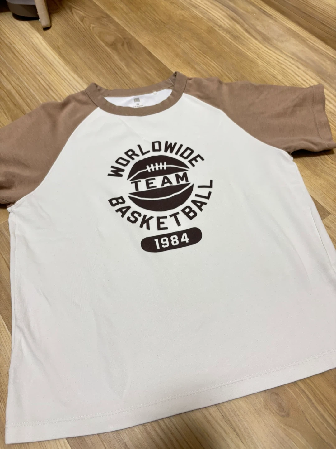 ユニクロキッズ150 Tシャツ 2枚セットの写真2枚目