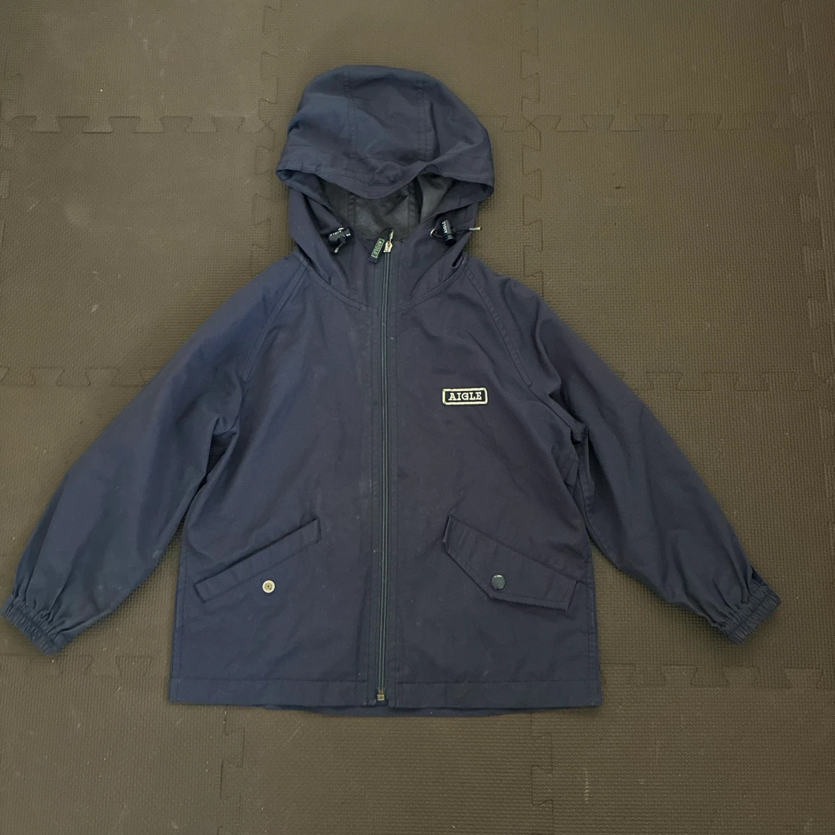 AIGLE キッズ ウィンドブレーカー ネイビー フード付き　120
