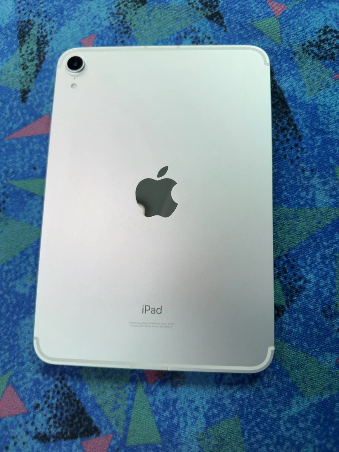 10/12 10元住吉駅で　極美品　国内版SIMフリー　iPad mini 第6世代　スターライト