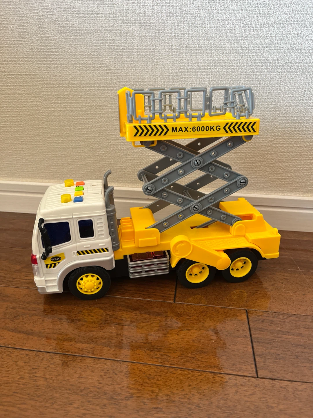 高所作業車 玩具