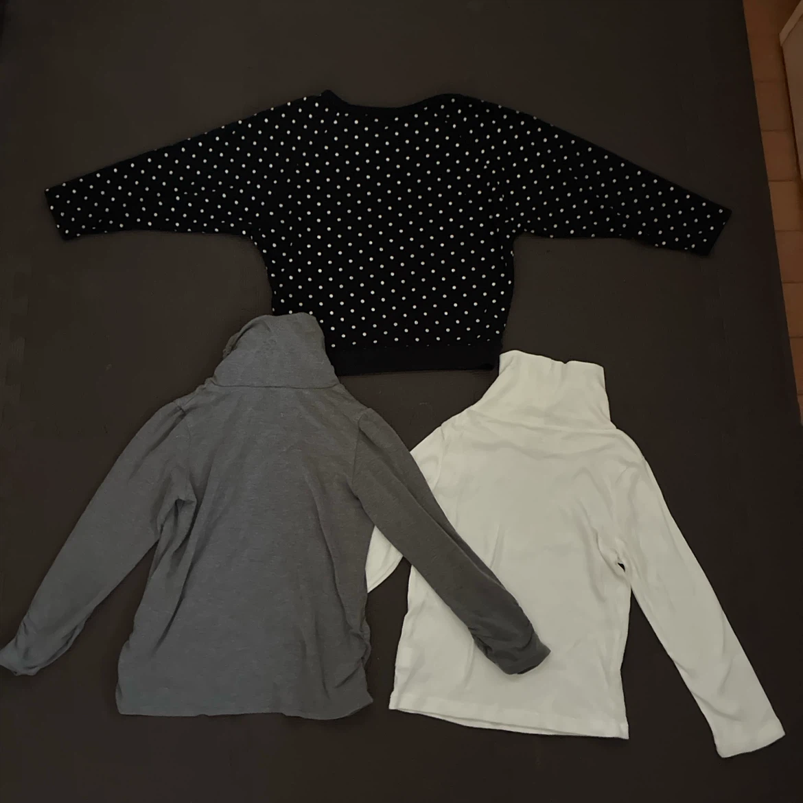 キッズ 長袖カットソー 3点セット まとめ売りの写真2枚目