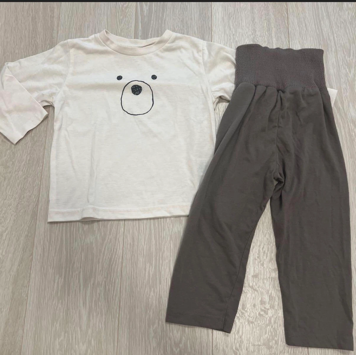 クマさん柄 長袖Tシャツ＆腹巻パンツ 90cm