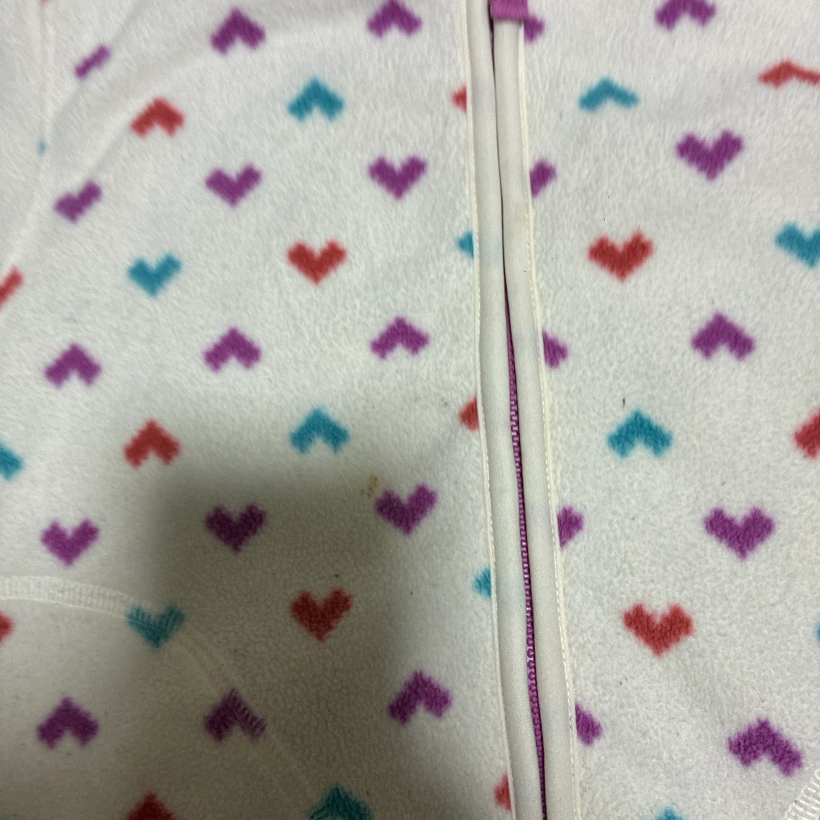 UNIQLOキッズ フリースジャケット ハート柄 120の写真4枚目