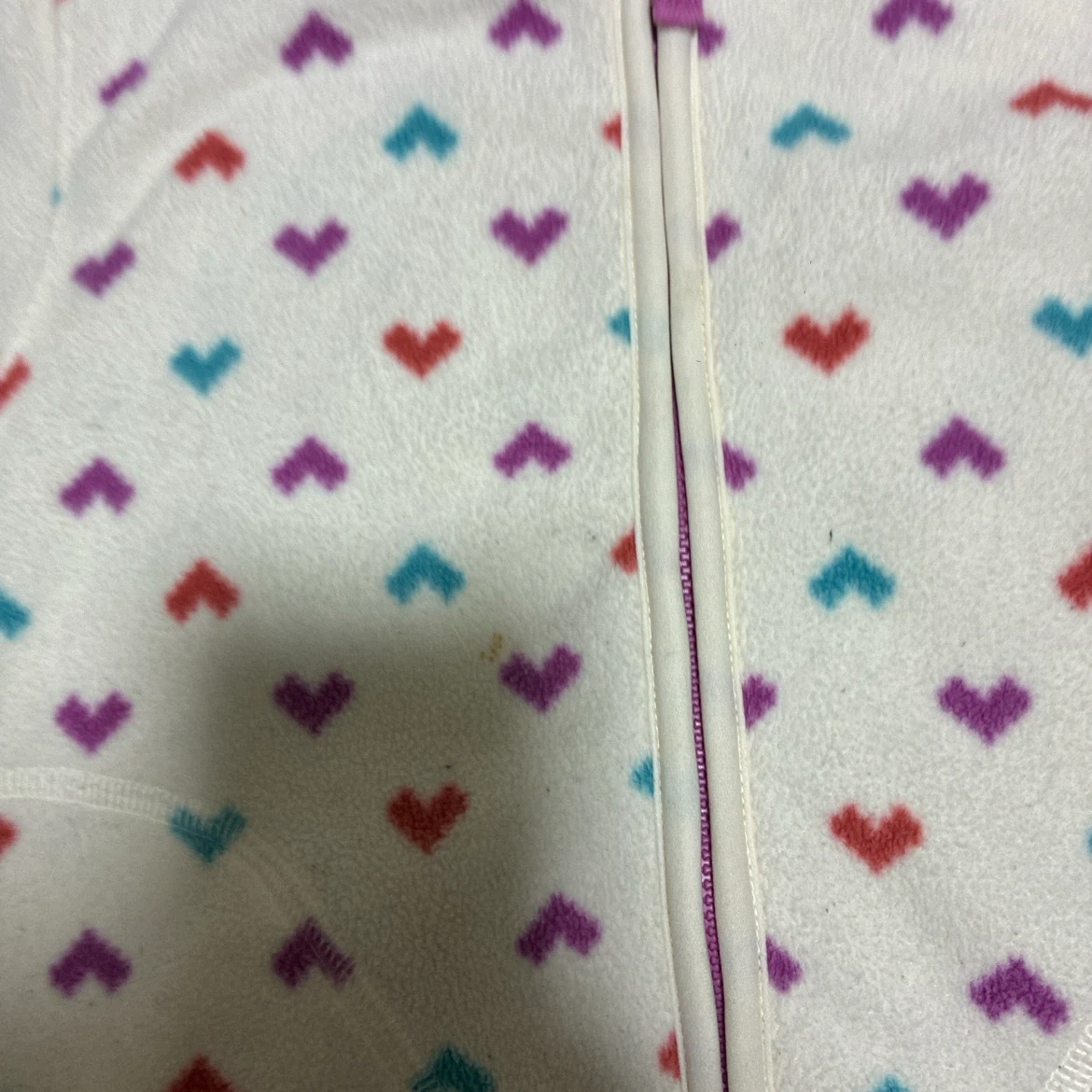 UNIQLOキッズ フリースジャケット ハート柄 120の写真4枚目