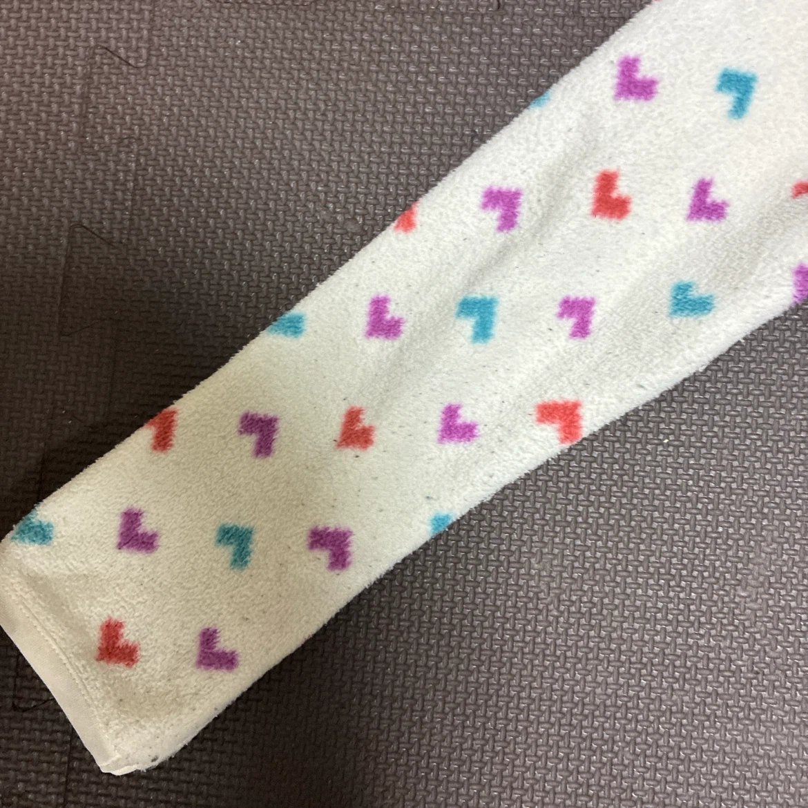 UNIQLOキッズ フリースジャケット ハート柄 120の写真5枚目