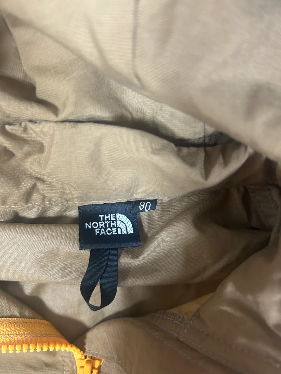 武蔵小杉★THE NORTH FACE キッズ アウター 90cm ウインドブレーカーの写真2枚目