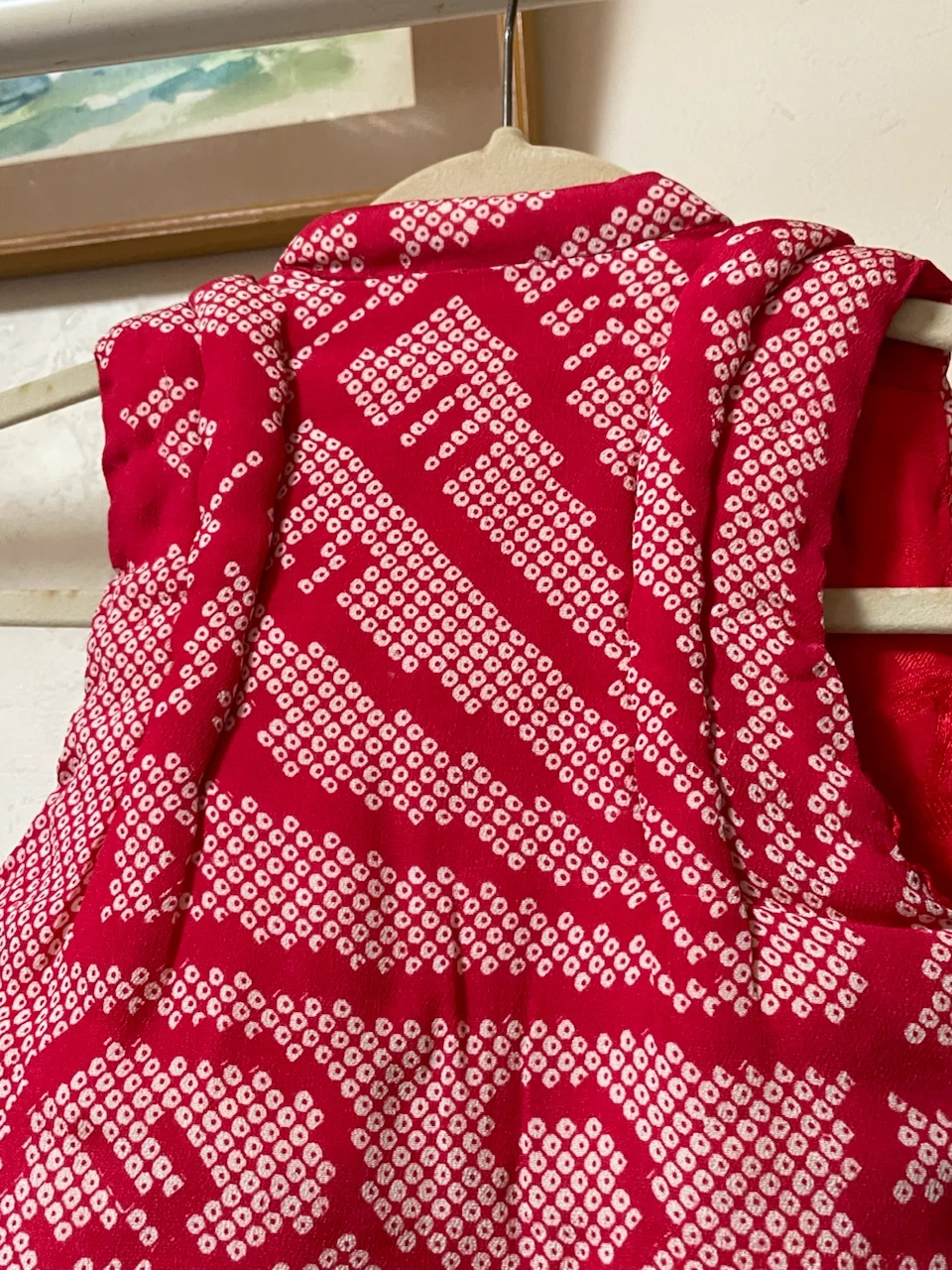 子供用 着物セット 子供用アンティーク着物まとめ売り【被布着(正絹)、格子柄綿着物(赤色) と足袋】の写真4枚目
