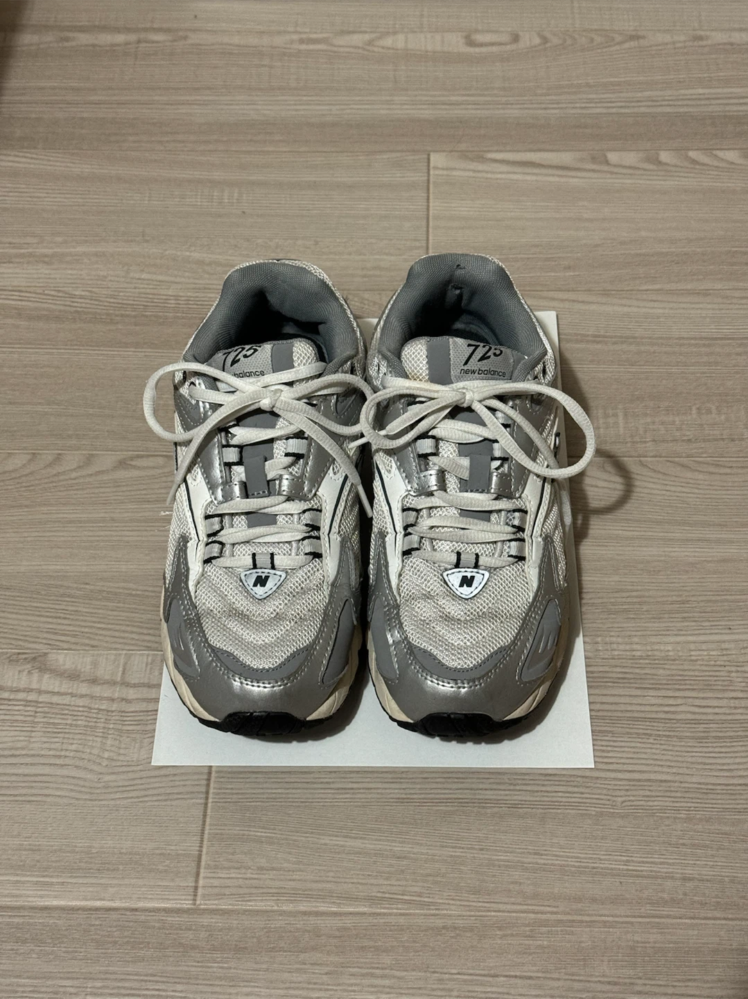 New Balance 725  24cm