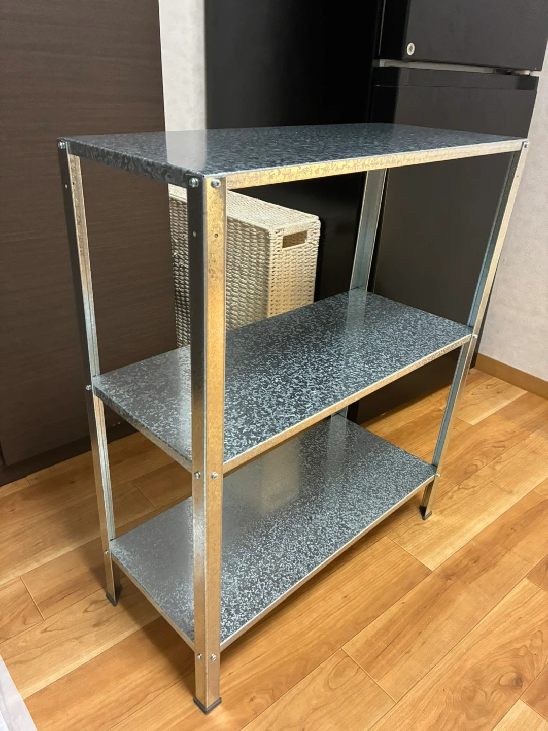 【新品未使用】IKEAスチール製 3段シェルフ ラックの写真3枚目
