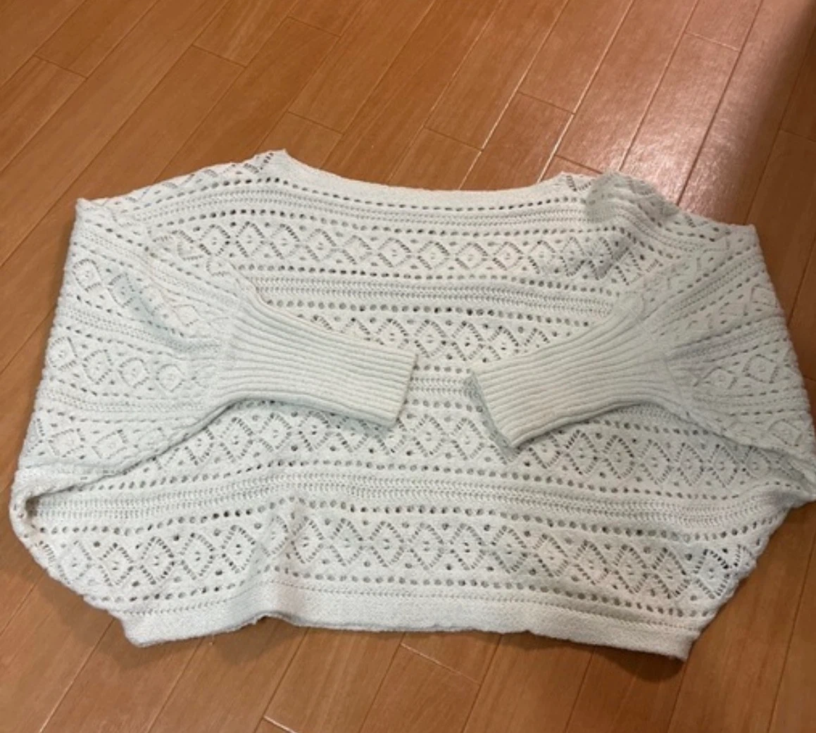 透かし編み ドルマンホワイトニット