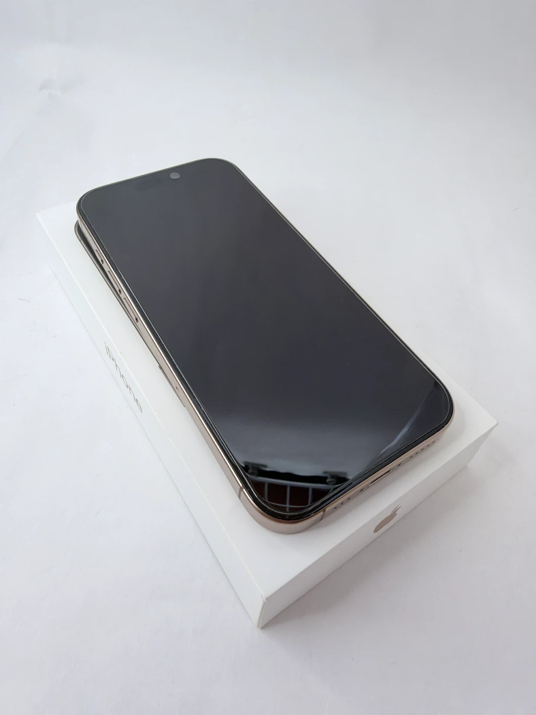 【超美品】iPhone 16 Pro 128GB デザートチタニウム SIMフリーの写真7枚目