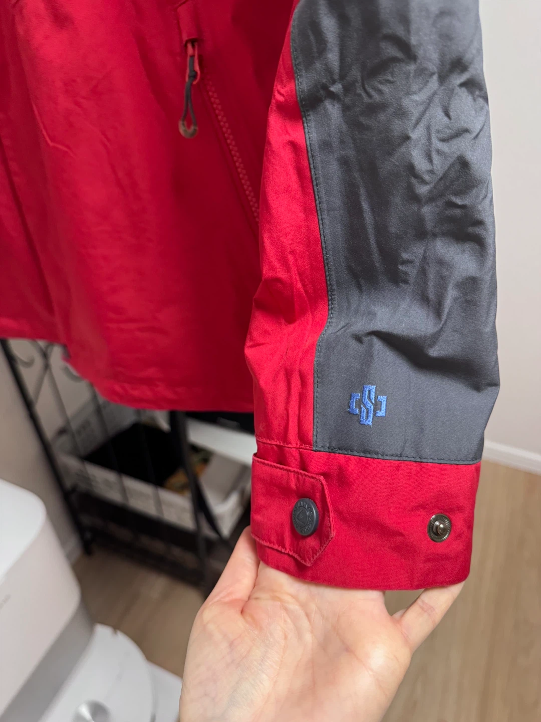 【GORE-TEX】ATUNASマウンテンパーカーの写真3枚目