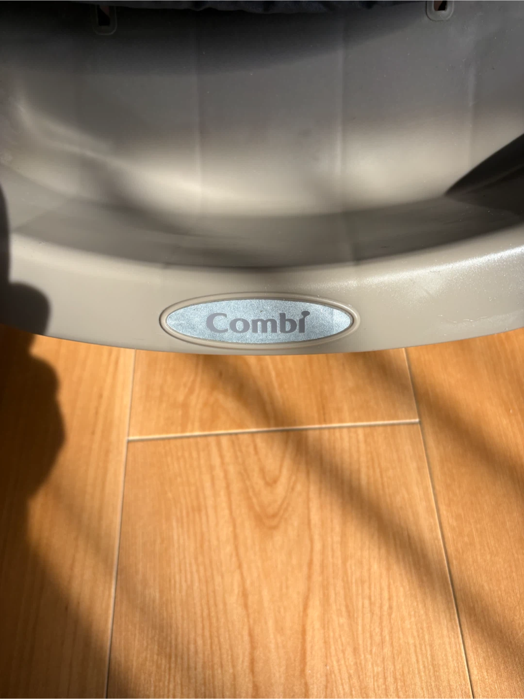 コンビ ネムリラ 電動ハイローチェア