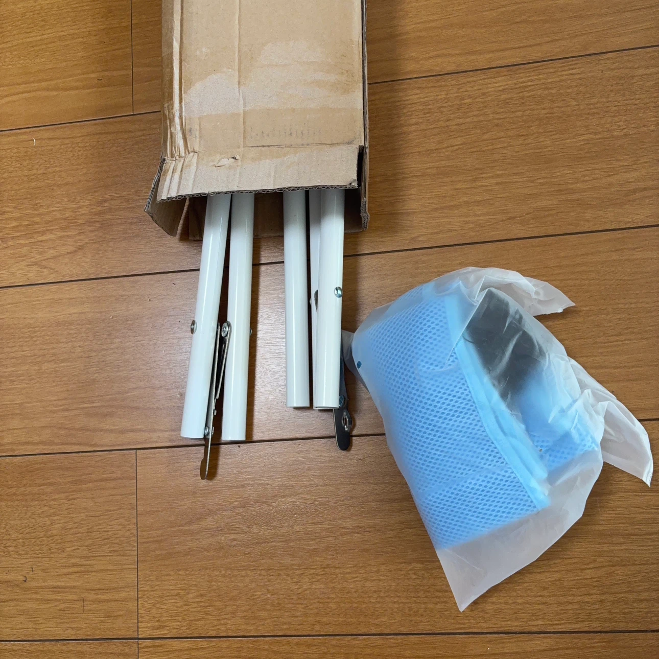 タイムセール【未使用】ペット用お風呂ベッド折りたたみ式の写真3枚目