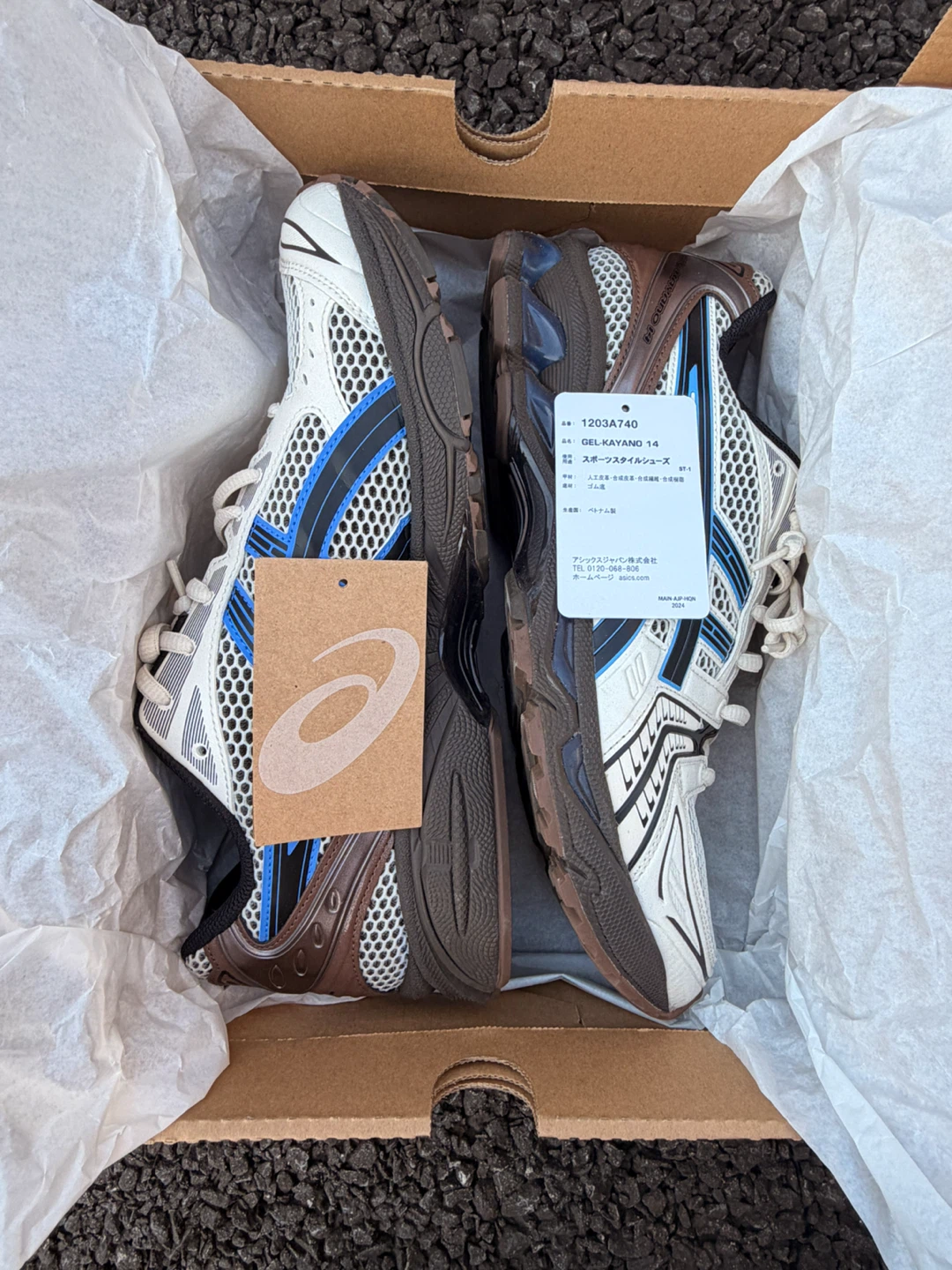 アシックス（ASICS） 人気ライフスタイルシューズ 「GEL-KAYANO 14（ゲルカヤノ 14）」の写真6枚目