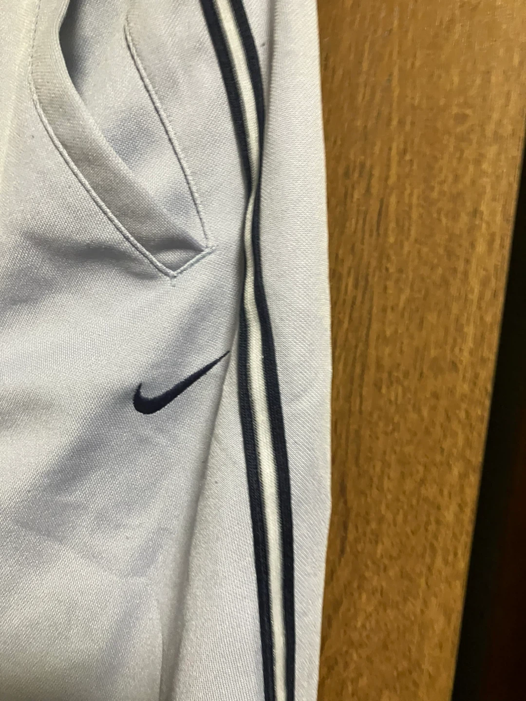 ナイキ トラックパンツ Mサイズの写真2枚目