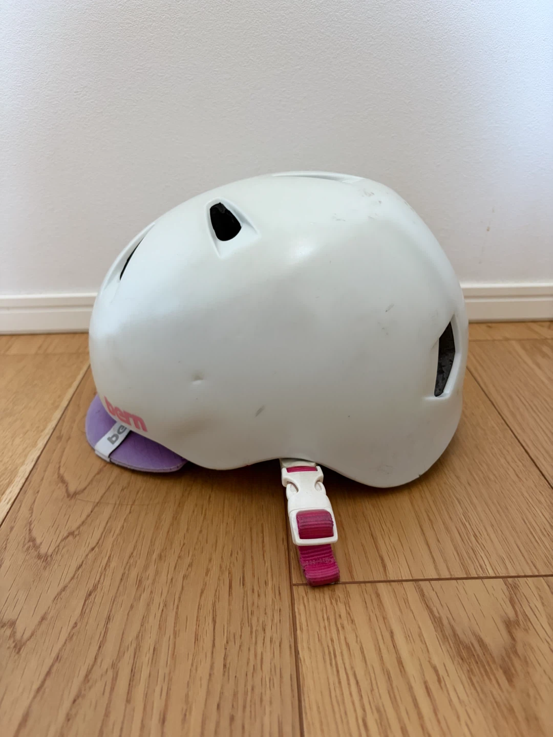bern NINA 子ども用ヘルメット バーン　ニーナ