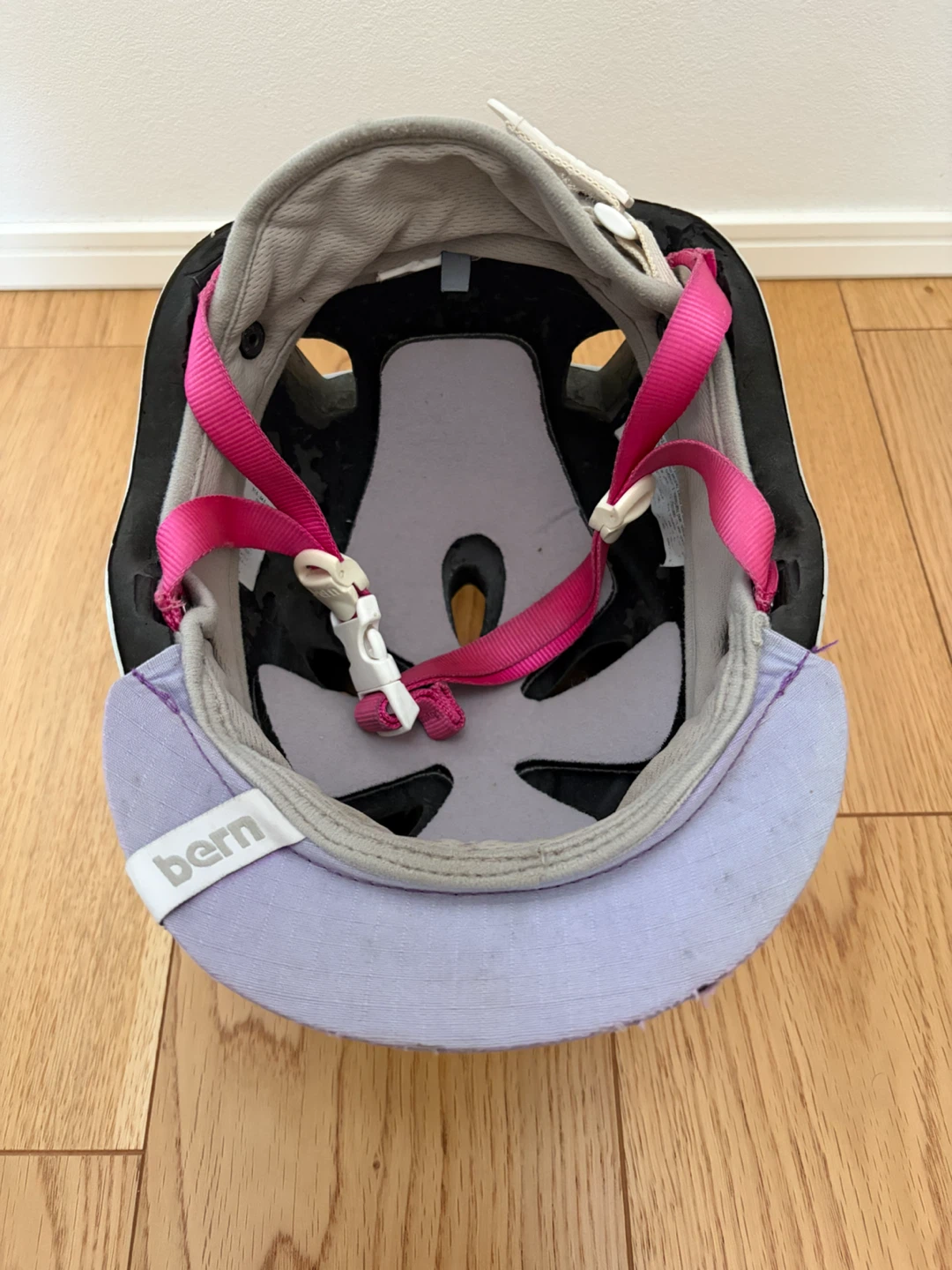 bern NINA 子ども用ヘルメット バーン　ニーナの写真5枚目