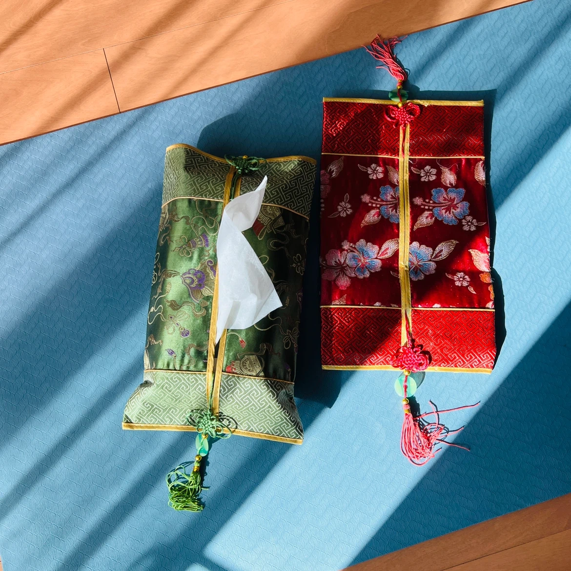 中国刺繍ティッシュケースカバー (緑、赤)の写真2枚目