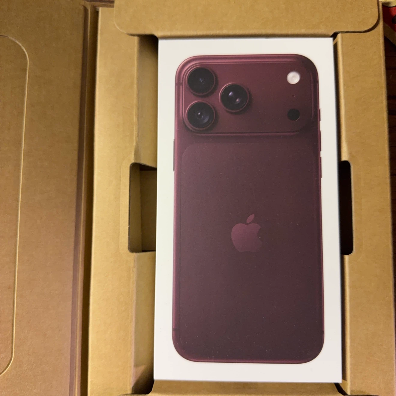 Apple iPhone 18 Pro Max 256GB バーガンディ SIMフリー