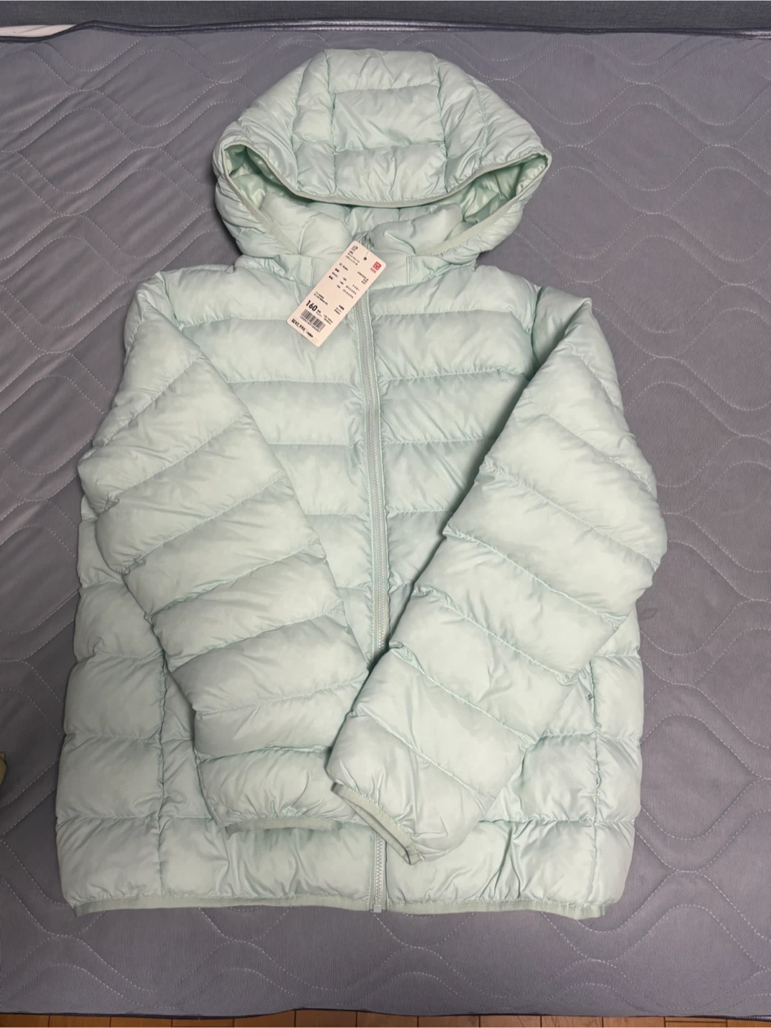 新品、未使用品⭐️ユニクロ ライトウォームパデットパーカ 160 ライトグリーン
