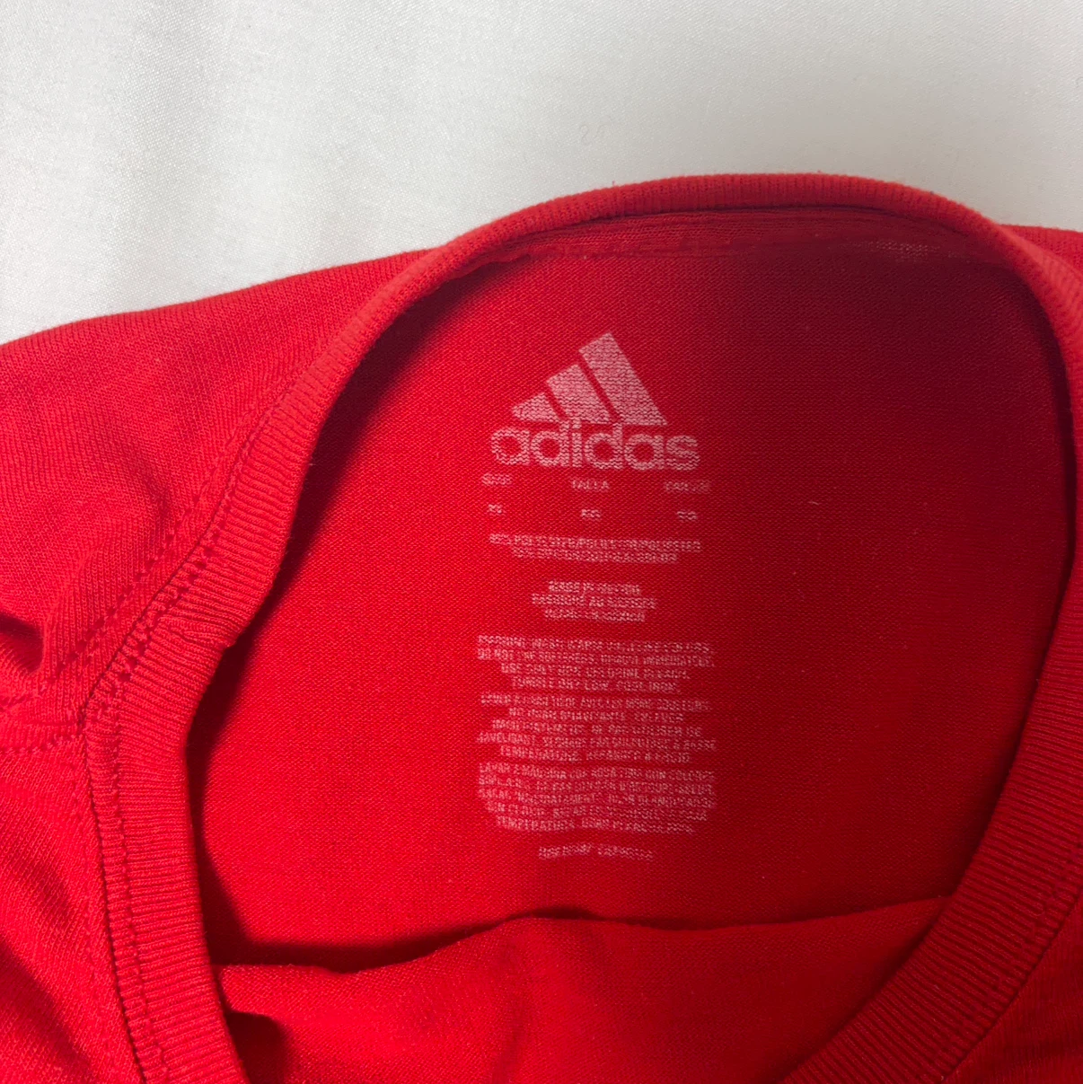 古着 adidas Tシャツの写真2枚目