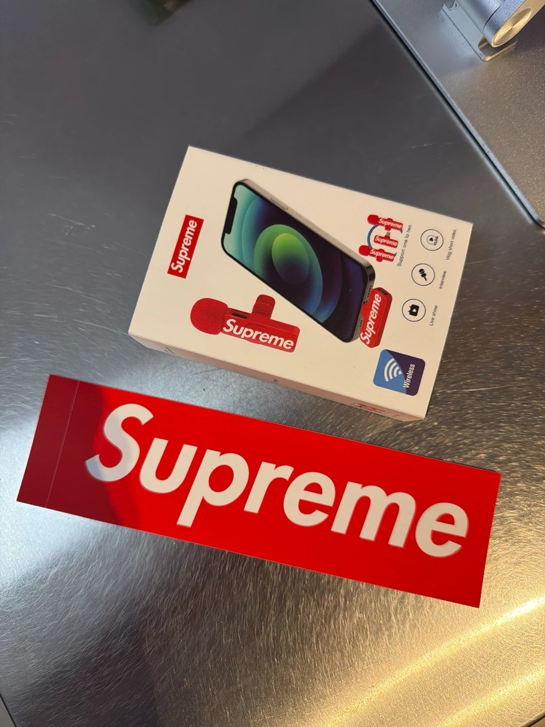 Supreme Mini Mics (Set of 2) Redの写真7枚目