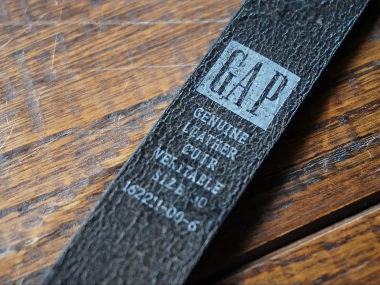 ウィメンズ【本革!特価!】GAP.ギャップ.本革ベルト.黒.サイズ30の写真2枚目