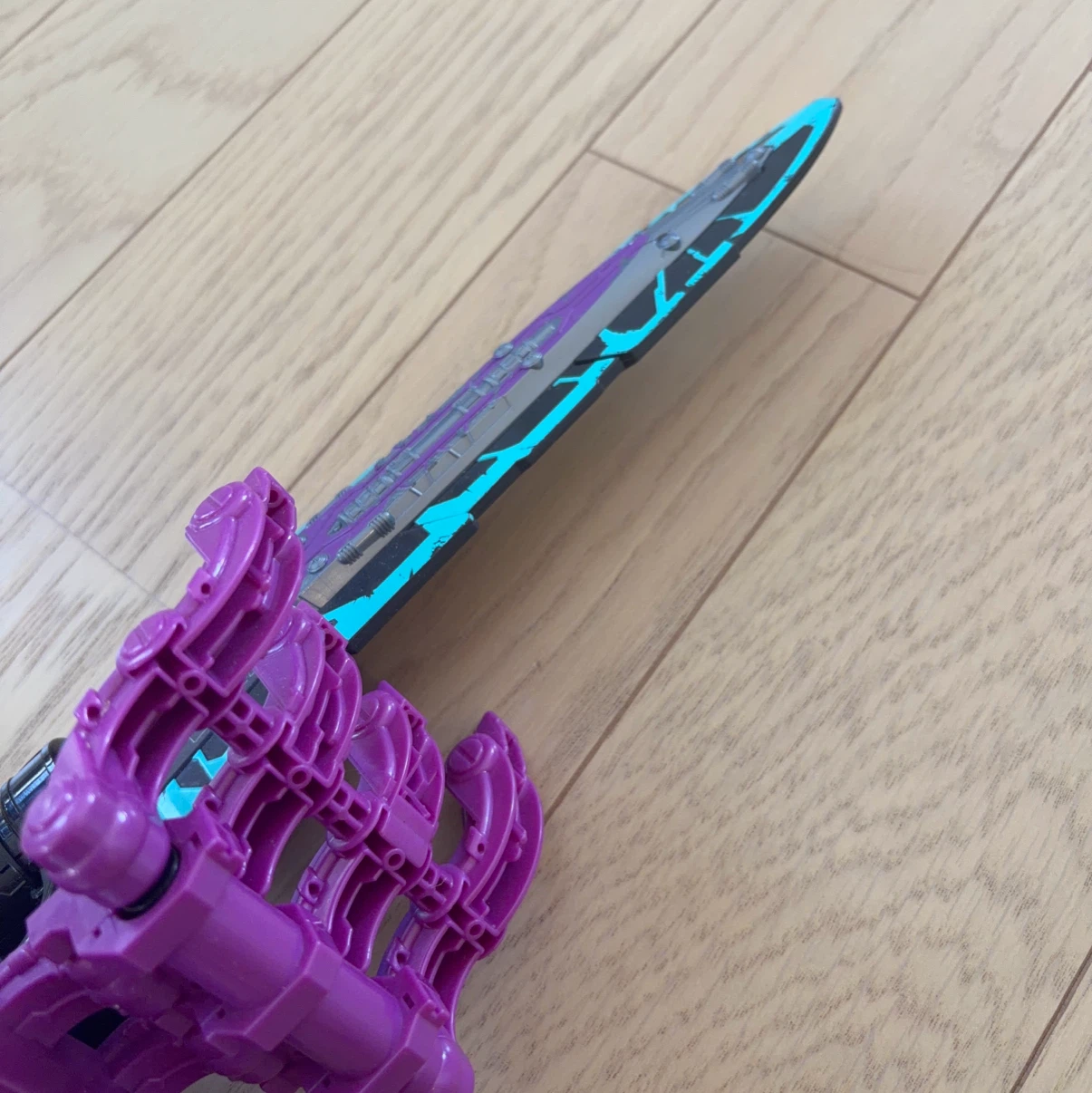 王様戦隊キングオージャー　スパイダークモノスの変身武器「DXクモノスレイヤー仮面ライダー 変身武器 パープルの写真3枚目