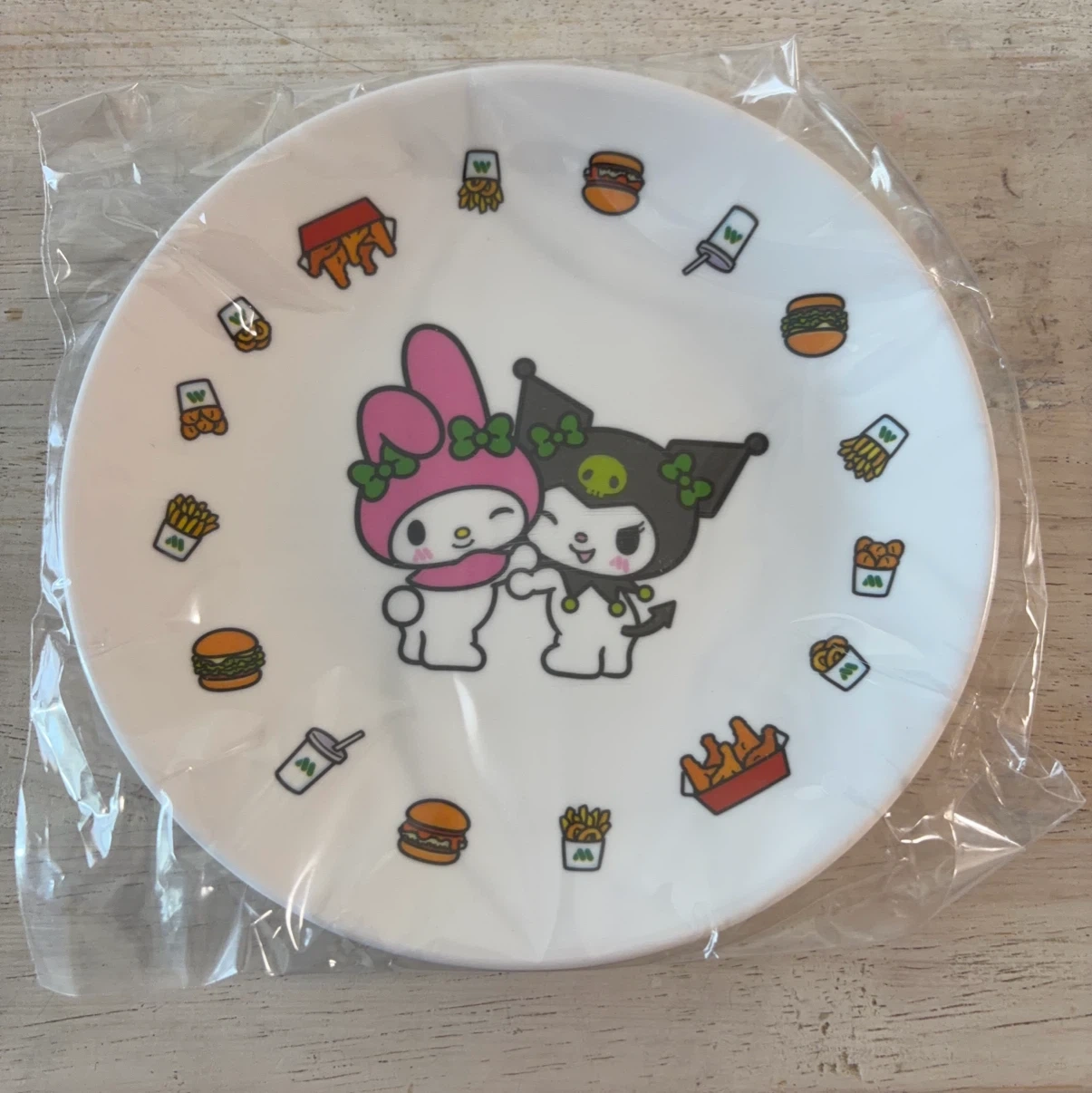 マイメロディ クロミ モスバーガー 皿