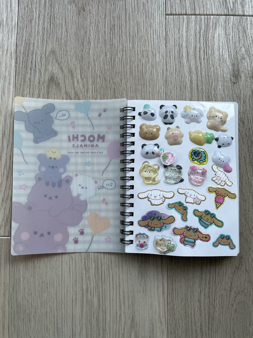 MOCHI ANIMALS リングノート ステッカー付きの写真2枚目