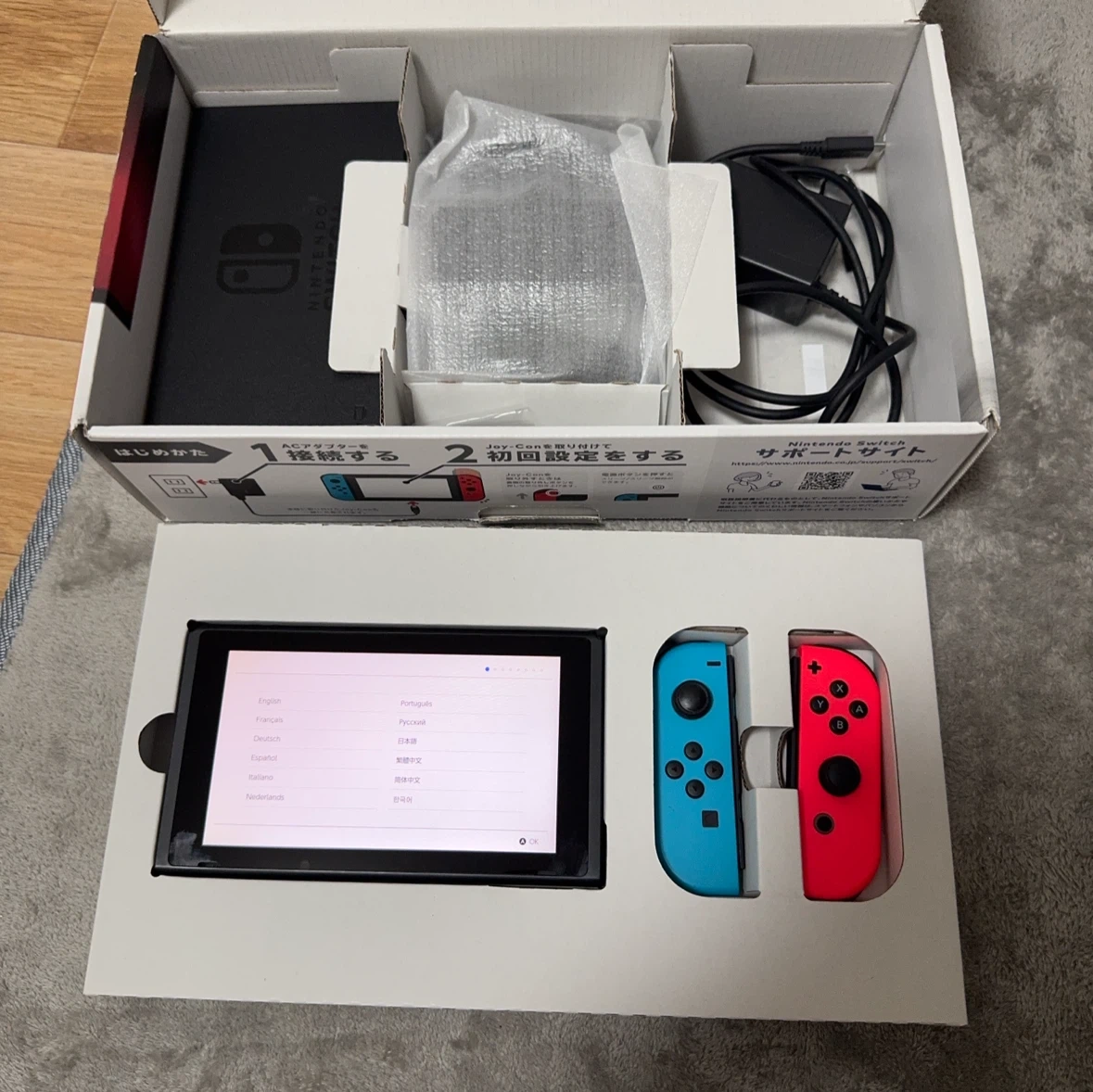 任天堂スイッチ 本体とプロコン2個セット+128GB SDカード入りの写真2枚目