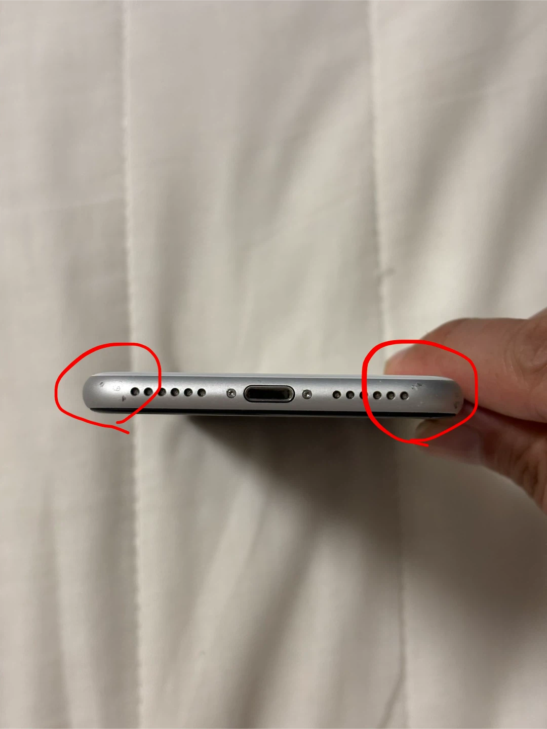 アップル iPhone SE 64GB ホワイト本体の写真7枚目
