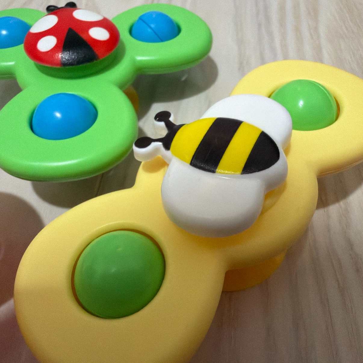 知育玩具 ハンドスピナー3点セットの写真3枚目