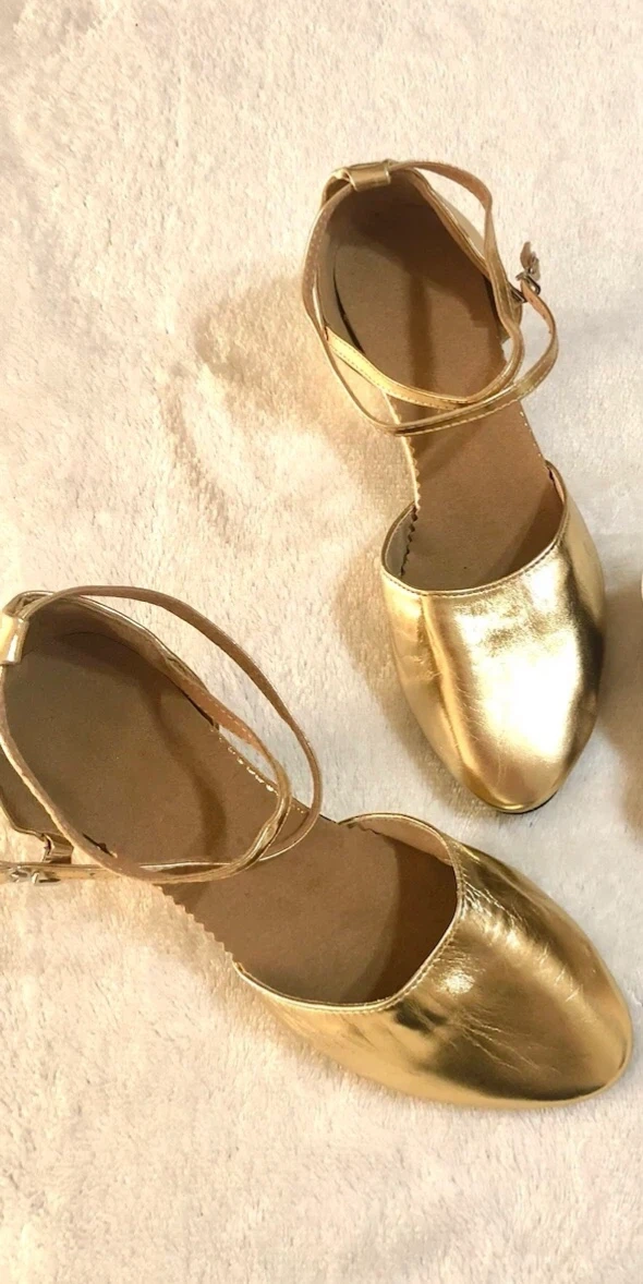 ✨🌟【未使用品】ダンスシューズ ゴールド 39サイズ🌟✨