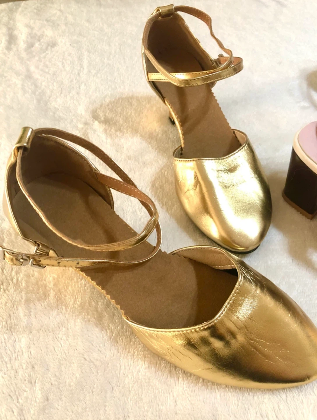 ✨🌟【未使用品】ダンスシューズ ゴールド 39サイズ🌟✨の写真2枚目