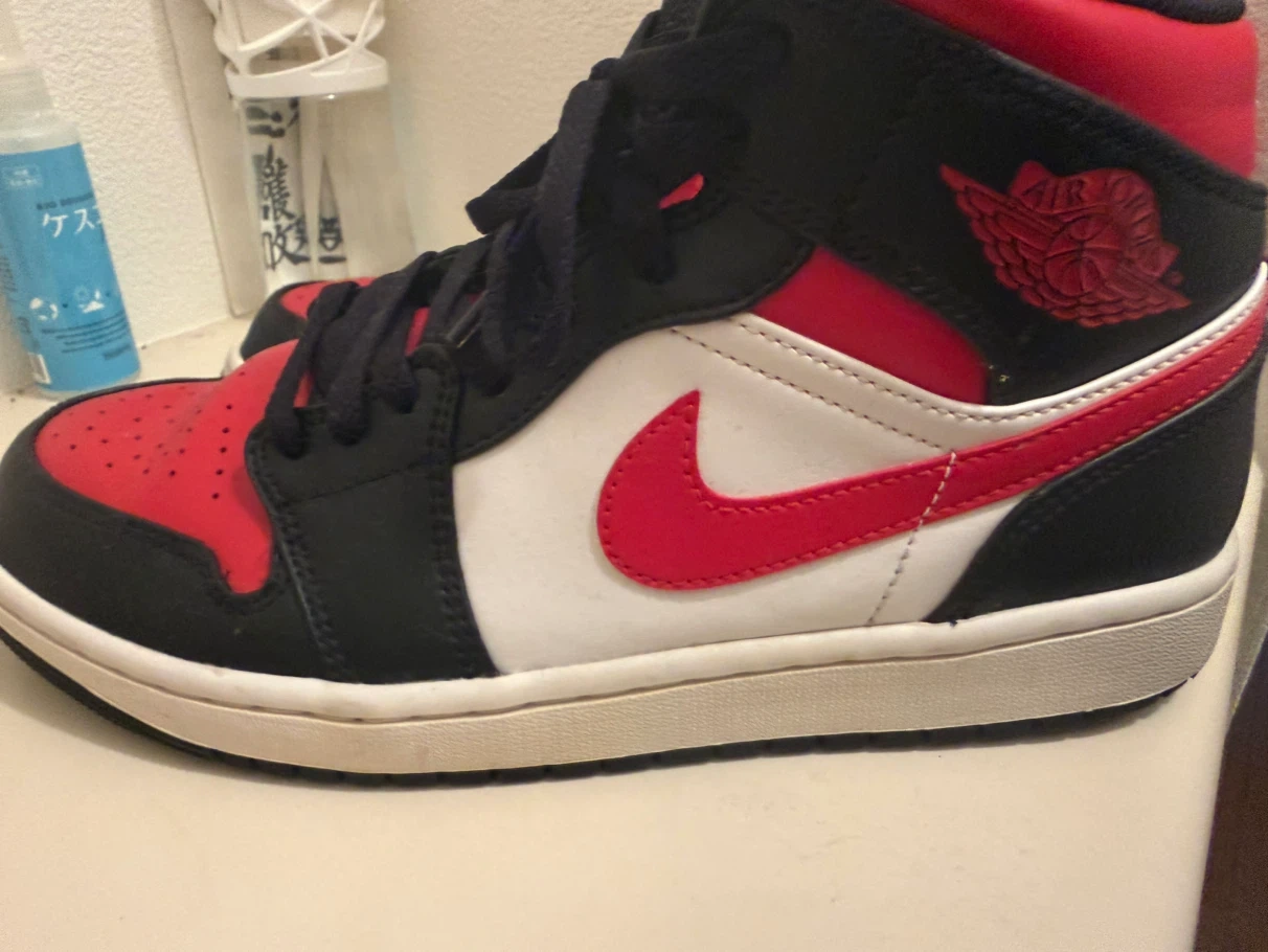 Nike Air Jordan 1 Mid 27cm ブラック/レッド 箱なしの写真3枚目