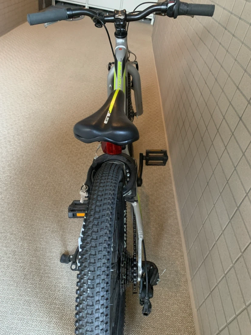 GT ジーティー 子供用自転車 シルバー 20インチの写真5枚目