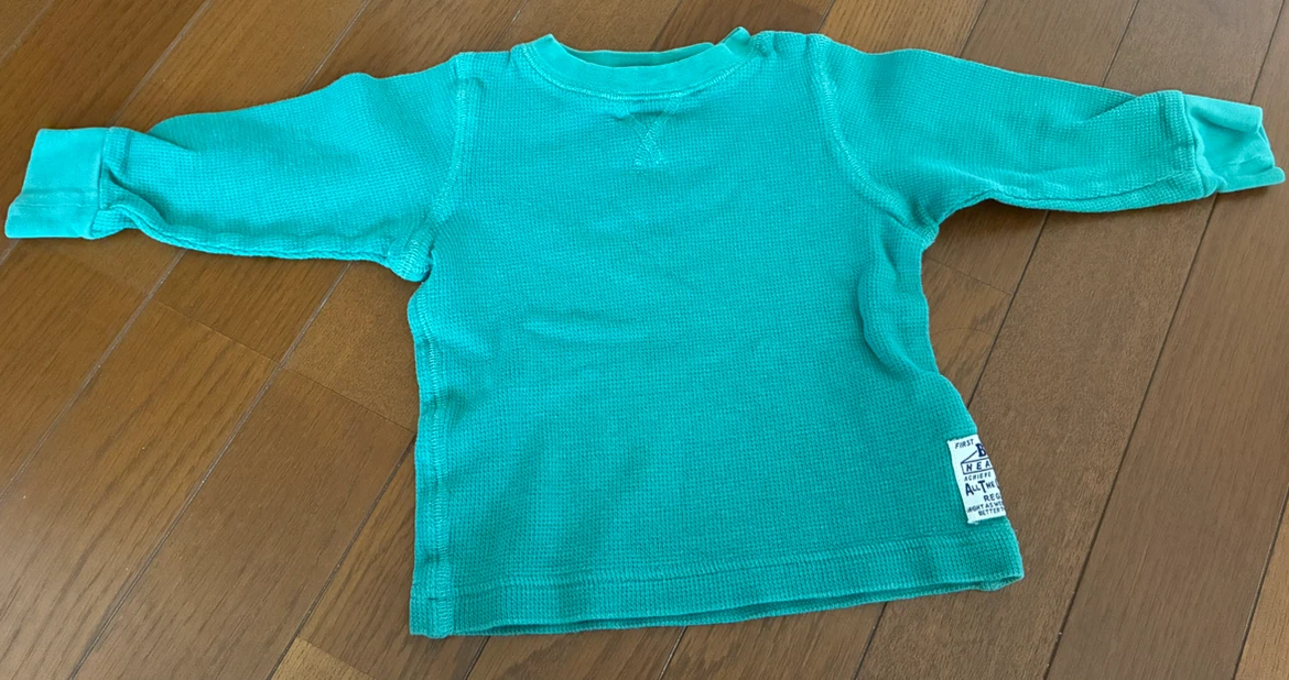 中古　子供服グリーン 長袖 カットソー