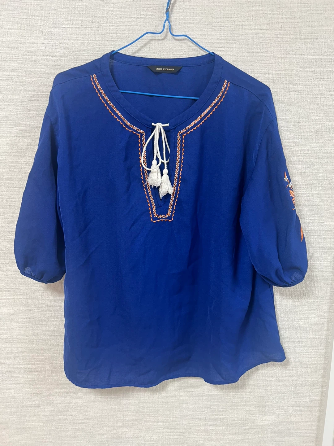 ヴァンスエクスチェンジ 刺繍ブラウス M 青