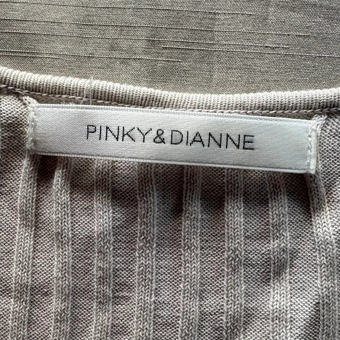 PINKY&DIANNE リブニット Vネック ベージュの写真6枚目