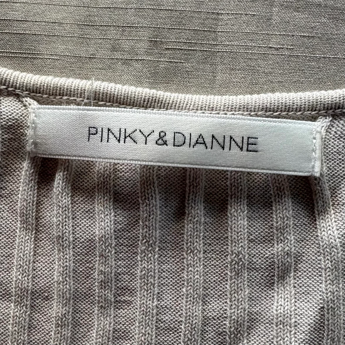 PINKY&DIANNE リブニット Vネック ベージュの写真6枚目