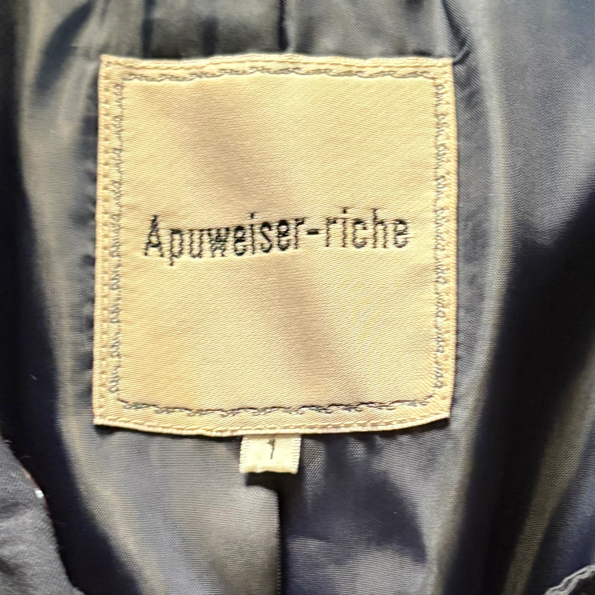 Apuweiser-riche トレンチコート ビジューボタンの写真6枚目