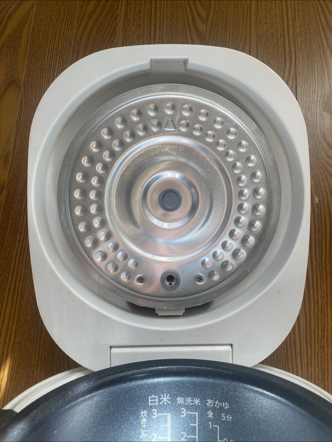 シャープ ジャー炊飯器 KS-CF05A-W 2019年製 0.54L ホワイトの写真4枚目