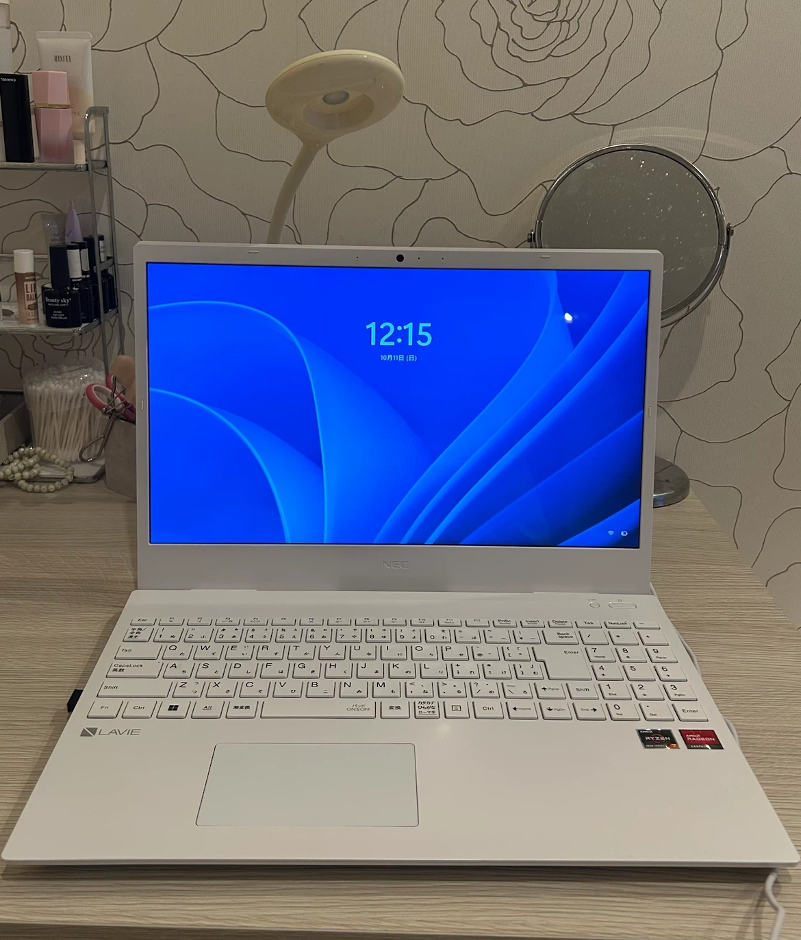 NEC LAVIE Ryzen 7 5700U 8GB