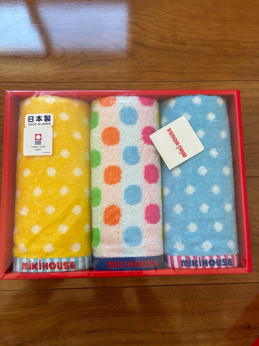 ミキハウス フェイスタオル 3枚セット新品 箱付きの写真2枚目