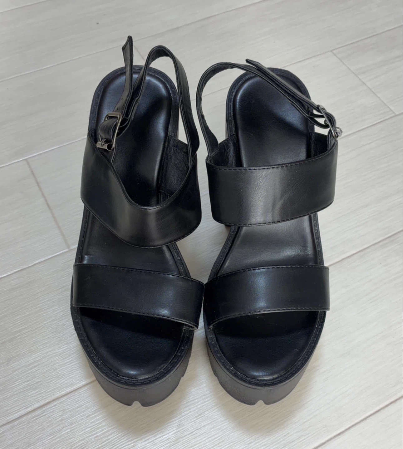 厚底サンダル22〜22.5cm